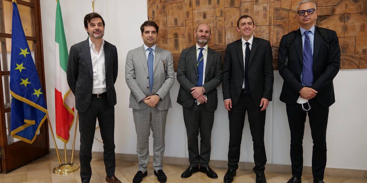 Presentato il programma di sviluppo di WizzAir per la ripresa del traffico aereo in Puglia