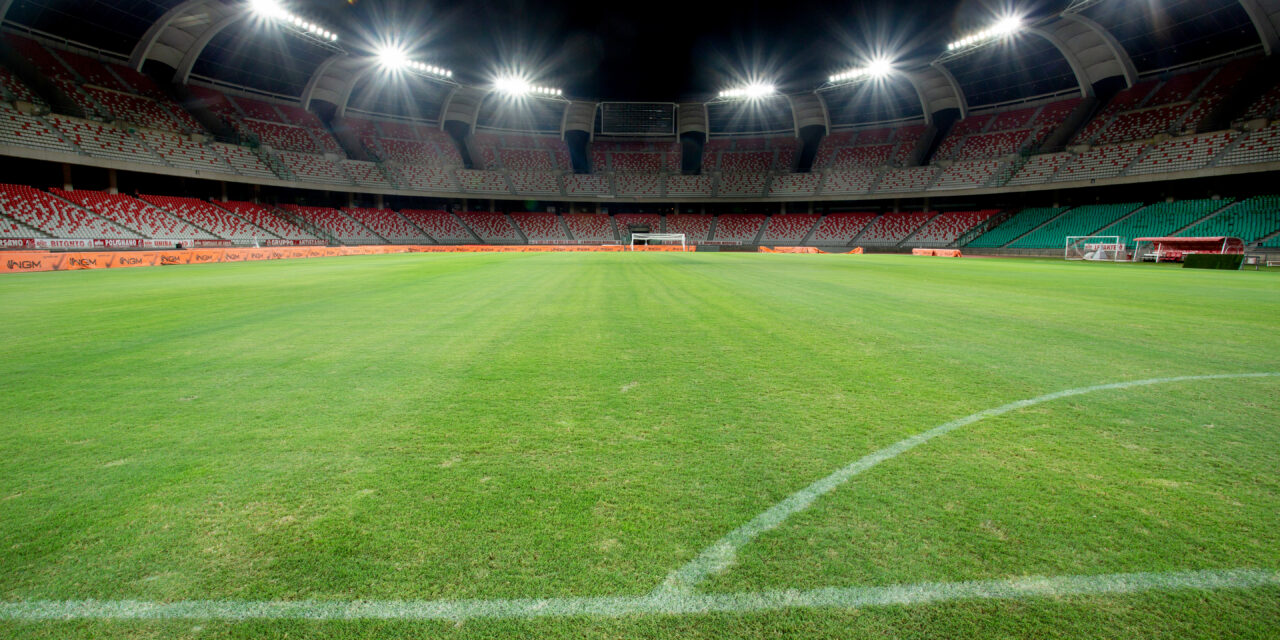Lo Stadio San Nicola di Bari si converte all’illuminazione LED connessa