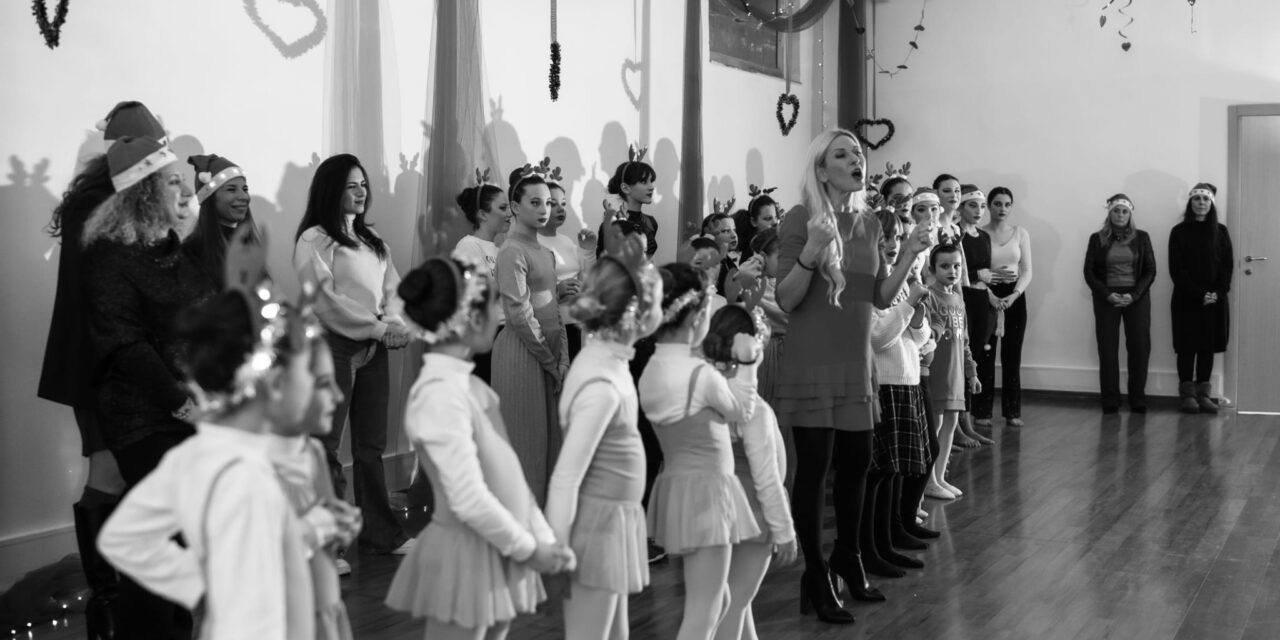 Grandi emozioni per la performance di “AMARSI PER AMARE” della scuola di Ballo Harmony Dance a Bari