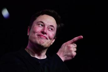 Elon Musk, X multato da Agcom per 1,3 milioni: pubblicità vietata