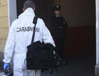 Cagliari, anziana uccisa a botte in casa dal figlio con problemi psichici: arrestato il 43enne