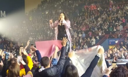 Laura Pausini incanta il pubblico pugliese nelle due date sold out al Palaflorio di Bari