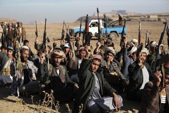 Houthi contro Usa e Gran Bretagna: “Pronti a scontro a lungo termine”
