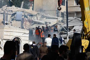 Raid su Damasco, attacco durante vertice tra leader filo-iraniani: almeno 5 morti
