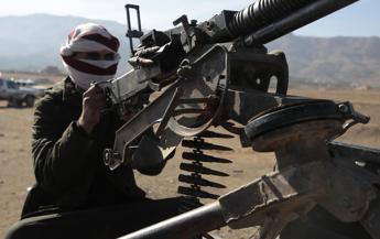 Houthi attaccano petroliera americana Thorm Thor, Usa: “Missile abbattuto”