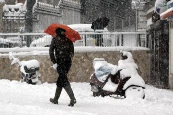 Maltempo ad oltranza sull’Italia, pioggia e neve almeno fino al weekend