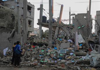 Proposta su ostaggi divide Hamas. Borrell: “A Gaza colpiti civili, situazione terribile”