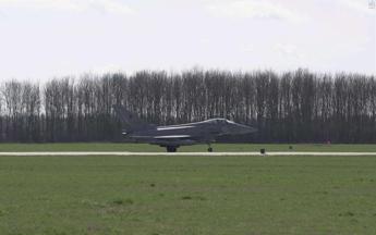 Caccia italiani intercettano aereo russo in volo sul Baltico