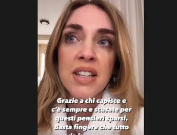 Chiara Ferragni, lo sfogo: “Sto male, periodo doloroso”