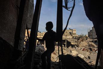 Gaza, Israele: “Civili in ‘isole umanitarie’ prima di attacco a Rafah”