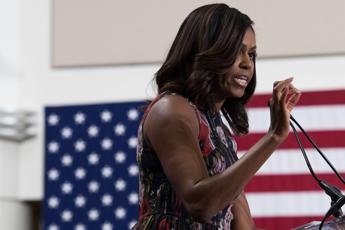 Super Tuesday, Michelle Obama: “Sostengo Biden, non mi candido”