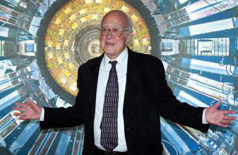 Addio al Nobel Peter Higgs, il ‘papà’ del bosone aveva 94 anni