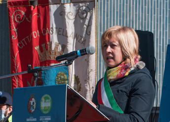 Castellanza, sindaca muore dopo discorso del 25 aprile: aveva ancora fascia tricolore
