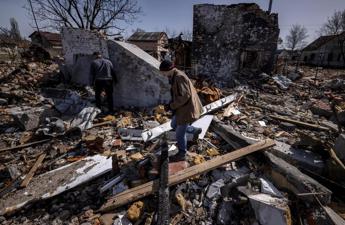 Ucraina, serie di raid russi: morti e feriti. Kiev: “Intercettati 4 droni Shahed”